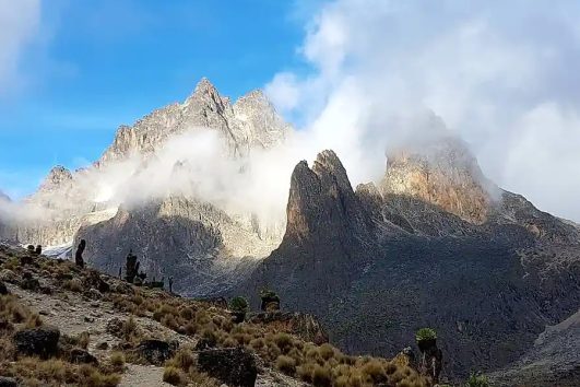 Mount.Kenya - Hiking 4 Days 3 Nights