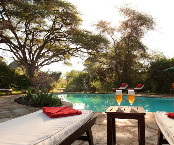 Tortilis Camp,Ol Tukai Lodge (honeymoon suite)